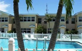 Barefoot Beach Resort